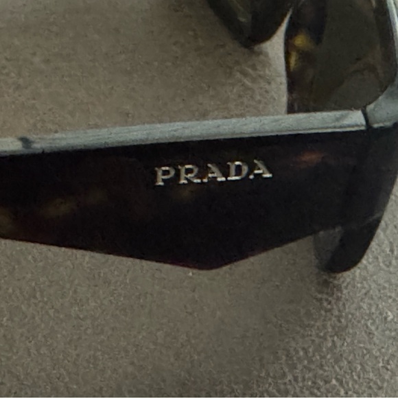 Authenticated Prada Tortoiseshell Rectangular Sunglasses - Picture 3 of 9